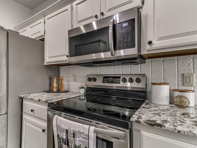 4108 Thorn Burn Place, Oklahoma City, OK 73179