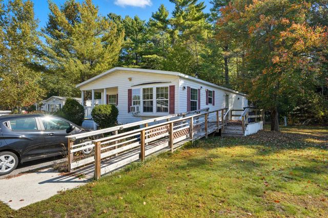 36 Estate Drive, Barrington, NH 03825