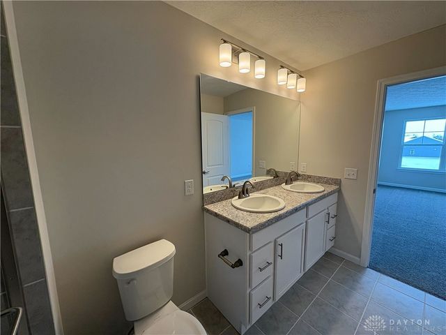 490 Red Maple Lane, Wilmington, OH 45177