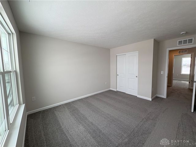 490 Red Maple Lane, Wilmington, OH 45177