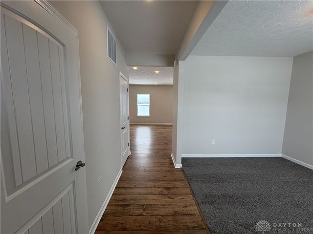 490 Red Maple Lane, Wilmington, OH 45177