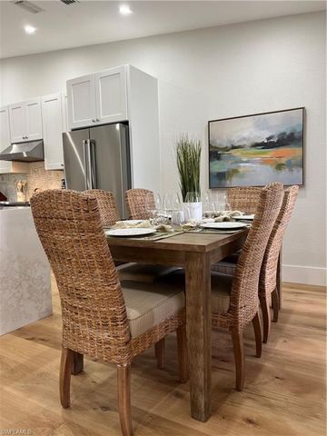 7087 Barrington CIR 201, Naples, FL 34108
