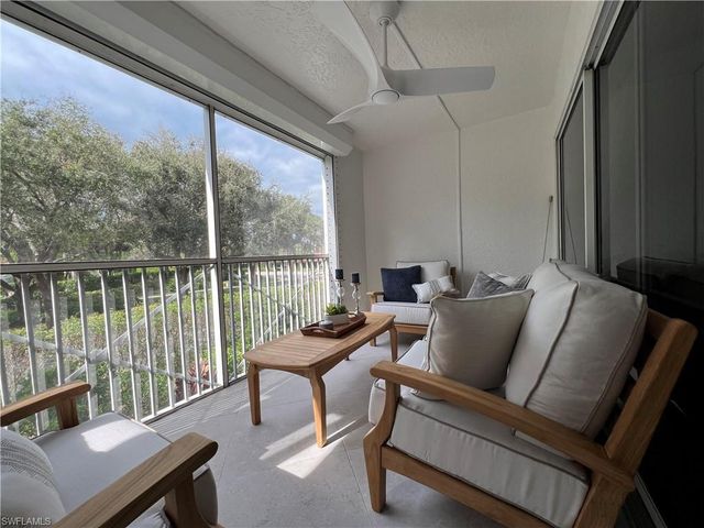 7087 Barrington CIR 201, Naples, FL 34108