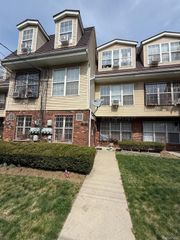 108-23 160th Street 23B, Jamaica, NY 11433