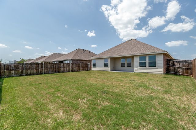 625 Summit Pass Lane, Princeton, TX 75407