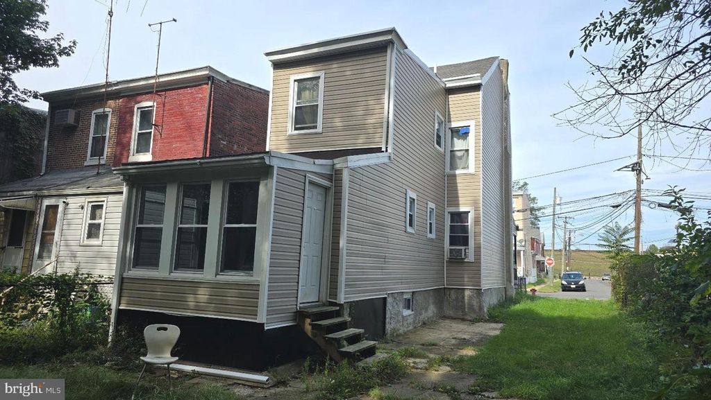 54 KELSEY AVE, Trenton, NJ 08618