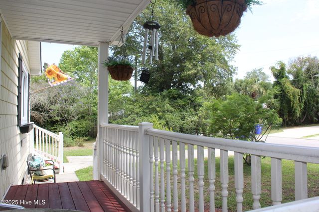 504 Greenville Avenue, Carolina Beach, NC 28428