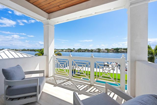 11730 Lake Shore Place, North Palm Beach, FL 33408