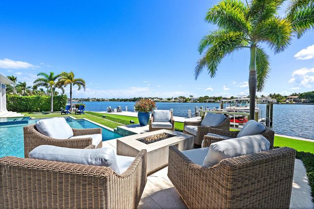 11730 Lake Shore Place, North Palm Beach, FL 33408