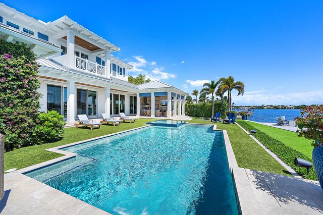 11730 Lake Shore Place, North Palm Beach, FL 33408