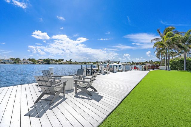 11730 Lake Shore Place, North Palm Beach, FL 33408