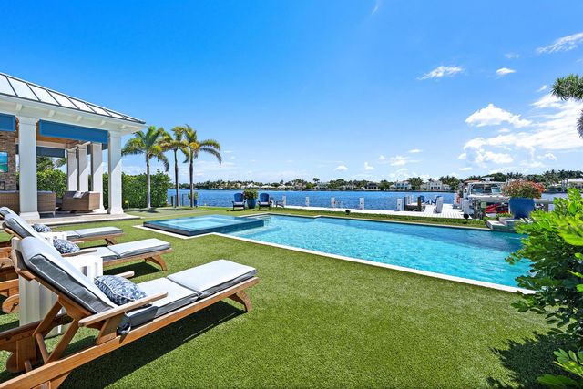 11730 Lake Shore Place, North Palm Beach, FL 33408