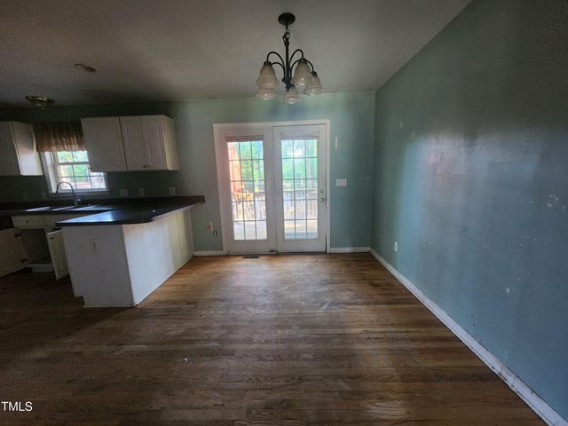 209 Trestlewood Lane, Clayton, NC 27520