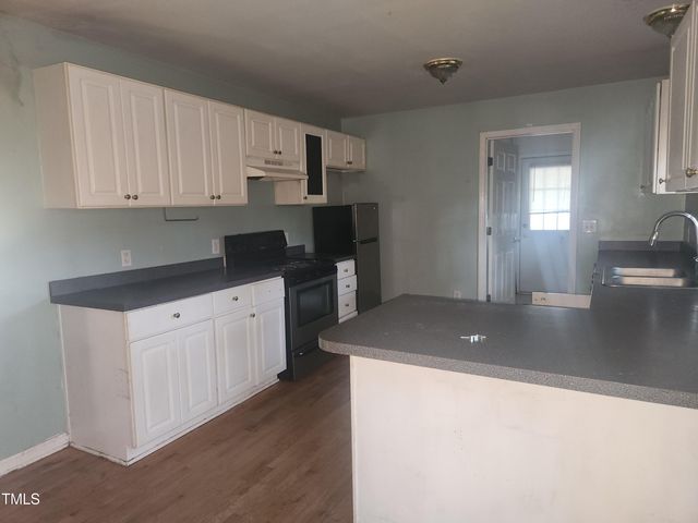 209 Trestlewood Lane, Clayton, NC 27520
