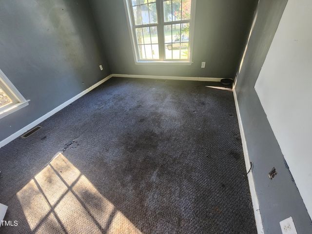 209 Trestlewood Lane, Clayton, NC 27520