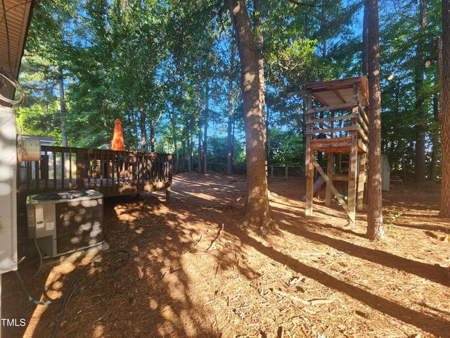 209 Trestlewood Lane, Clayton, NC 27520