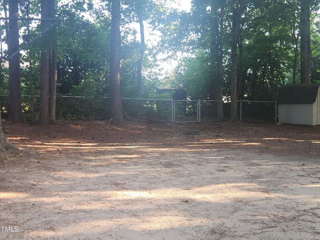 209 Trestlewood Lane, Clayton, NC 27520