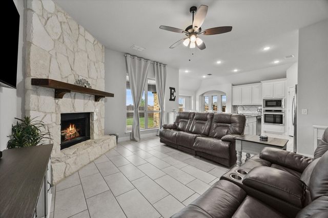 3904 Holly Springs Lane, Kaufman, TX 75142