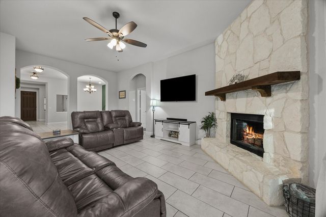 3904 Holly Springs Lane, Kaufman, TX 75142