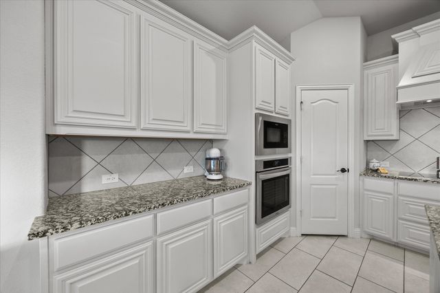 3904 Holly Springs Lane, Kaufman, TX 75142