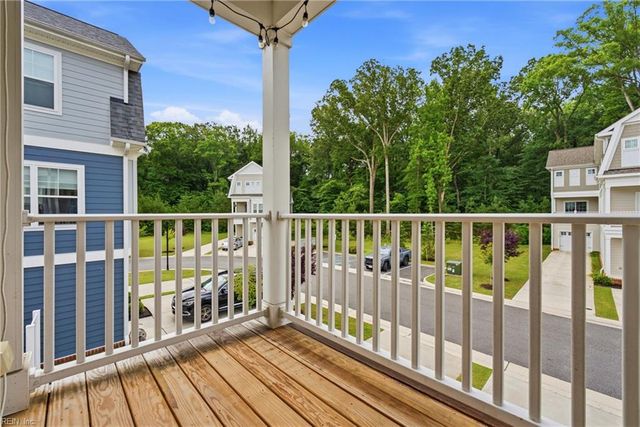 137 Mizzen Quarter LOOP, Yorktown, VA 23693