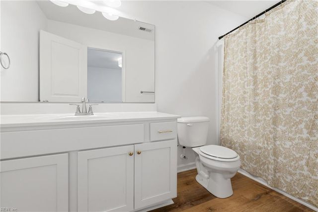 137 Mizzen Quarter LOOP, Yorktown, VA 23693
