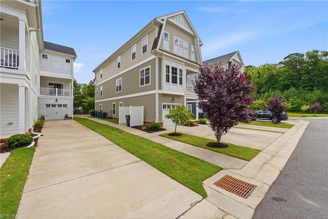 137 Mizzen Quarter LOOP, Yorktown, VA 23693