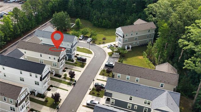 137 Mizzen Quarter LOOP, Yorktown, VA 23693
