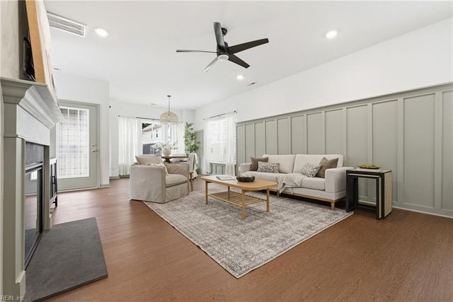 137 Mizzen Quarter LOOP, Yorktown, VA 23693