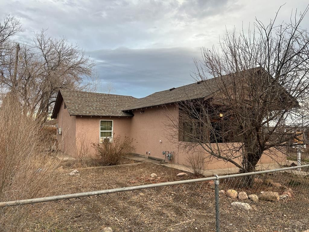 2522 E Routt Ave, Pueblo, CO 81004