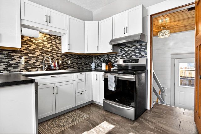 201 5TH STREET, Neenah, WI 54956