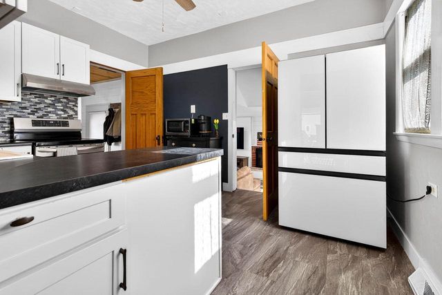 201 5TH STREET, Neenah, WI 54956