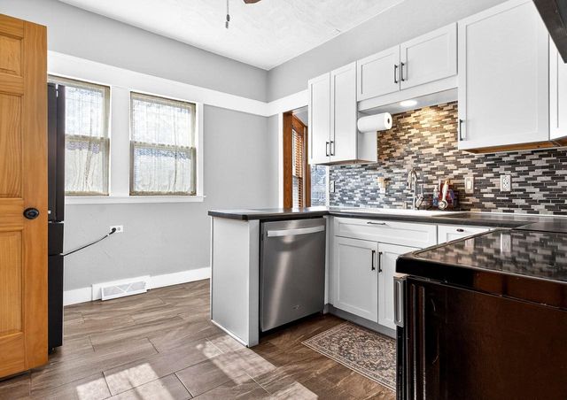 201 5TH STREET, Neenah, WI 54956