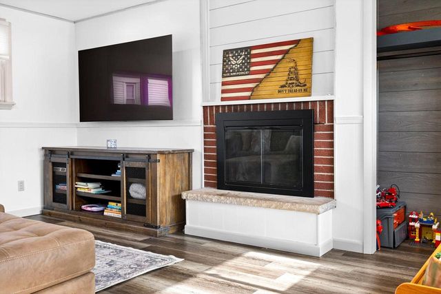 201 5TH STREET, Neenah, WI 54956