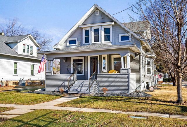201 5TH STREET, Neenah, WI 54956
