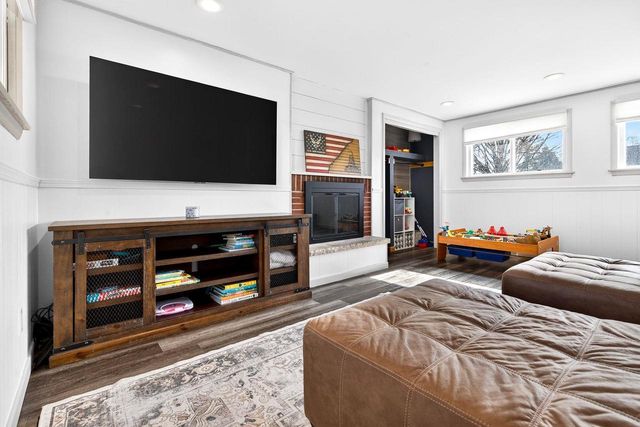 201 5TH STREET, Neenah, WI 54956