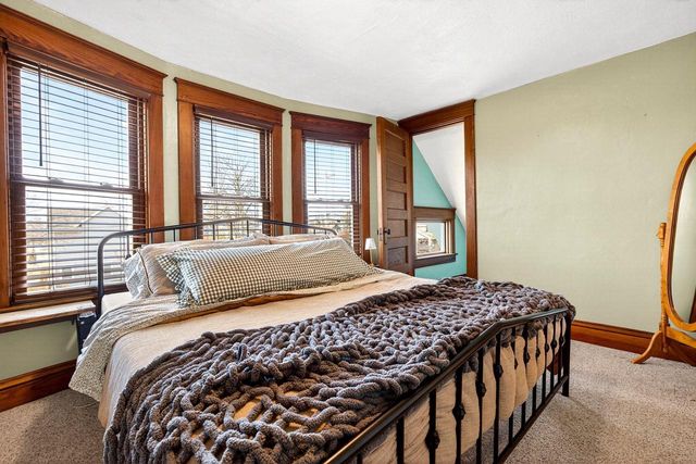 201 5TH STREET, Neenah, WI 54956