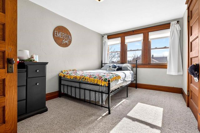 201 5TH STREET, Neenah, WI 54956