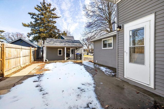 201 5TH STREET, Neenah, WI 54956