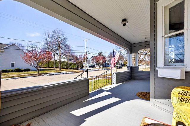 201 5TH STREET, Neenah, WI 54956