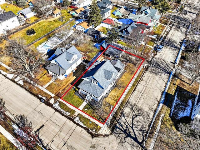 201 5TH STREET, Neenah, WI 54956