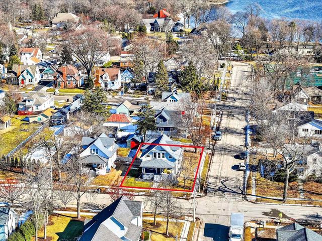 201 5TH STREET, Neenah, WI 54956