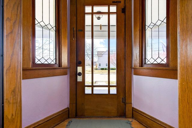 201 5TH STREET, Neenah, WI 54956