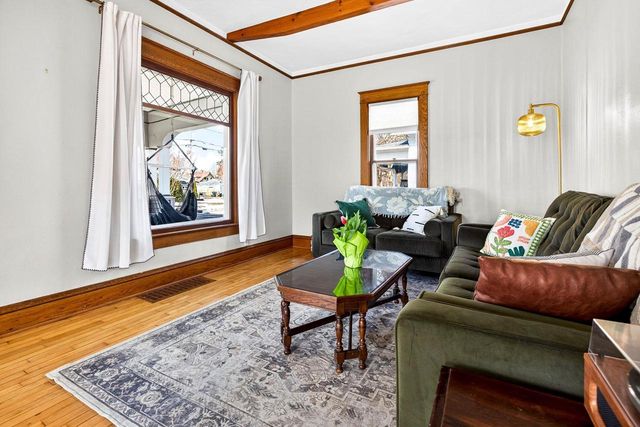 201 5TH STREET, Neenah, WI 54956