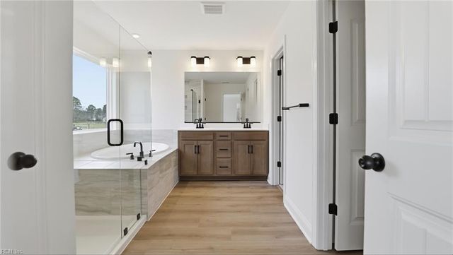 2114 Wentworth XING, Smithfield, VA 23430