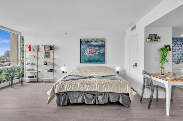 1100 West Avenue 1019, Miami Beach, FL 33139