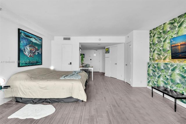 1100 West Avenue 1019, Miami Beach, FL 33139