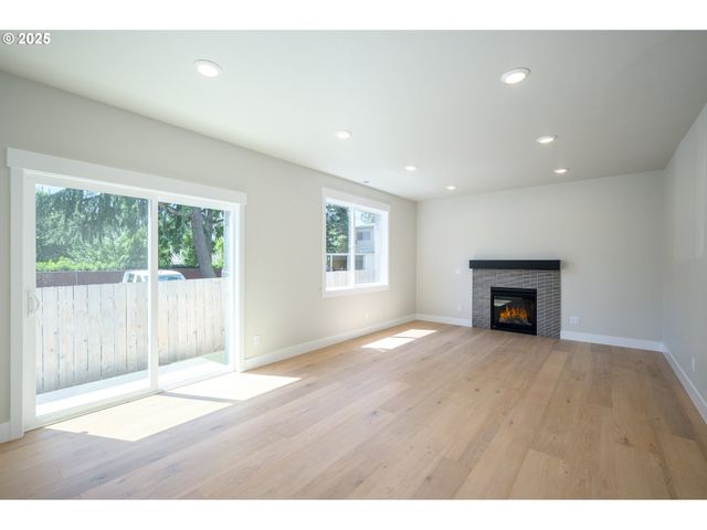 3208 E PROVINCE Ct, Newberg, OR 97132