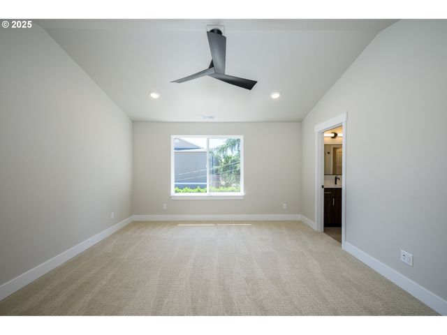 3208 E PROVINCE Ct, Newberg, OR 97132