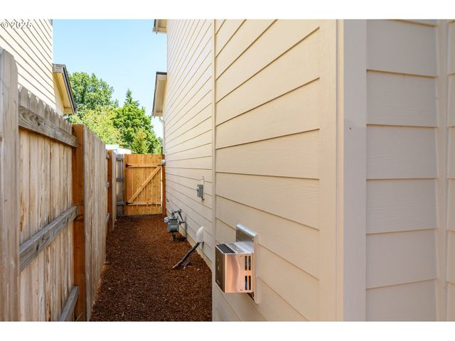 3208 E PROVINCE Ct, Newberg, OR 97132